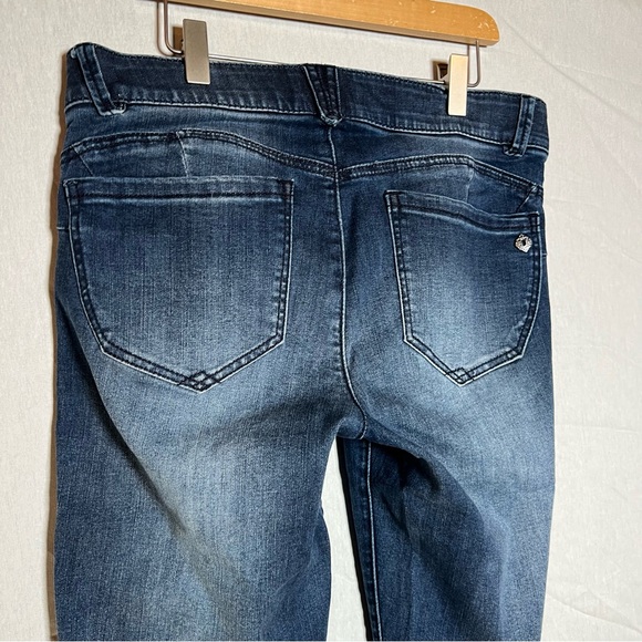 Democracy Jeans size 8 - Picture 7 of 8